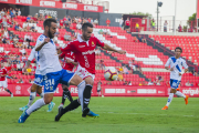 Sebas Coris, durant una acció del Nàstic-Tenerife de la jornada inaugural d'aquest campionat de Lliga.