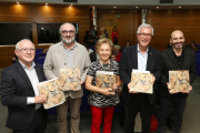 L'advocat Paco Zapater, Jeroni Castell, la presidenta de la Cambra Laura Roigé, l'alcalde Josep Fèlix Ballesteros i David Figueras de Planeta.