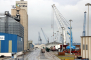 El Port de Tarragona, durant una de les jornades de vaga dels estibadors, ara fa dos anys.