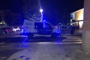 Imatge dels Mossos personats davant el pavelló del Serrallo.