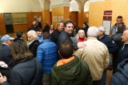 Sánchez, a l'entrada de l'antic Hospital, abans de l'inici de la trobada.