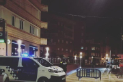 La Policia Local va tancar la plaça Ramon Berenguer IV durant una estona per garantir la seguretat dels usuaris.