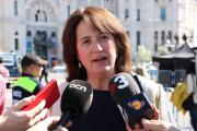 La presidenta de l'ANC, Elisenda Paluzie, en una atenció als mitjans a la plaça de Cibeles de Madrid