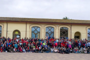 Imatge de grup dels participants a la caminada fins a Tarragona.