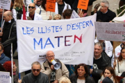 Primer pla d'una pancarta reivindicativa en la manifestació de la sanitat concertada de Terrassa el 30 de novembre de 2018.