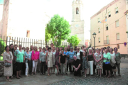 Fotografia de família de les participants en l'acte.