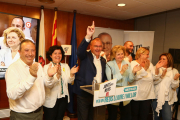 Carles Pellicer,  ahir a la seu del partit a la plaça Catalunya, celebra el triomf de Junts per Reus com a força més votada.
