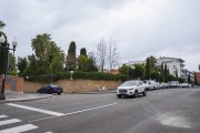 Imatge de la cruïlla de Via Augusta per accedir a Bisbe Antoni Deig, on s'haurà d'entrar pel carrer d'Ernest Lluch.