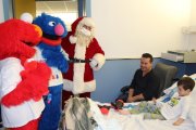 Coco, Elmo, Papa Noel, Hospital Joan XXIII