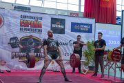 Un dels participants en el Campionat d'Espanya de Powerlifting