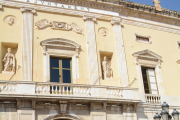 Ballesteros i Barberà, a la porta de l'Ajuntament de Tarragona