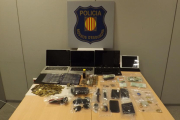 Material incautat als lladres per part dels Mossos d'Esquadra.