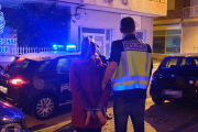 Una de les tres persones detingudes en l'operatiu per desmantellar el prostíbul.