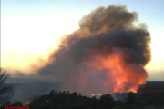 Es tracta d'un dels pitjors incendis dels darrers 20 anys, amb un potencial de 20.000Ha.