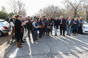 Concentració dels treballadors d'IQOXE a les portes de la fàbrica l'endemà de la greu explosió a la planta química de Tarragona.