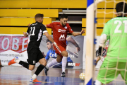 Un partit de futbol sala en una imatge d'arxiu.