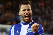 Édgar Méndez celebrant un gol amb l'Alavés.