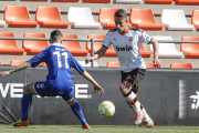 L'exjugador del Nàstic Pol Valentín durant un partit disputat amb la samarreta del Valencia Mestalla.