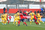 Una imatge d'un partit entre l'Olot i el Barça B de la passada temporada.