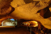 La Cueva de la Font Major permite hacer a una visita inmersiva a las comunidades prehistóricas.