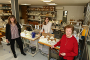 Cristina Adzerias, Ester Ciurana i Maria Teresa Saperas, tres generacions d'ADZ Nadons.