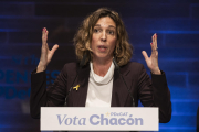 Imatge de la candidata del PDeCAT a les eleccions, Àngels Chacón, en un acte de la formació a El Prat del Llobregat.