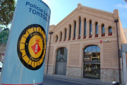 Imatge de la comissaria de la Policia Local de Tortosa.