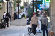 Imagen de archivo de personas paseando por Gibraltar.