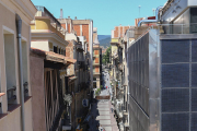Una imagen de archivo del eje de las calles Monterols y Llovera.