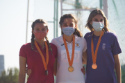 Maria Falcó (a a dreta) va aconseguir el bronze a la prova de salt