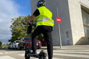 Esta semana la Policía Municipal ha empezado ya una campaña específica de seguridad en el Tancat con patrullas a pie.