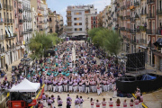 Imatge de les quatre colles a la plaça de la Font.