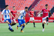 Un dels moments del partit Nàstic-Alcoyano.