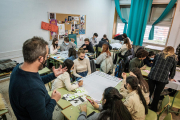 Alumnes participants d'una assamblea ciutadana pel clima