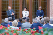 Elena Massot, Josep Mateu i Pau Relat van protagonitzar una taula rodona.