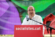 El Ministro de Cultura y Deportes, Miquel Iceta, durante su intervención en la primera Fiesta de la Rosa del PSC en las comarcas de Lleida, Pirineo y Aran.