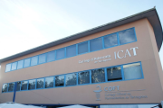 Exterior de la sede del COFT y el ICAT.