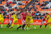 Javier Ribelles moments abans de marcar el gol que suposava l'empat a un al Nou Estadi.