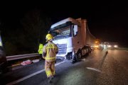 Imatge del camió accidentat al Perelló.