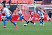 Dioni se carga un Nàstic con resaca de la Copa (1-3)