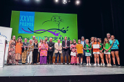 Foto de família dels guardonats i guardonades en l'última edició dels Premis Ona.