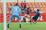 Marc Álvarez durant el partit d'anada contra l'UD Logroñés al Nou Estadi Costa Daurada.