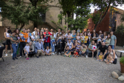 Fotografia de les famílies i nadons que van participar a la jornda 'Hola nadons!'.