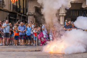 La tronada matinal en el seu pas al davant de la Casa Navàs.