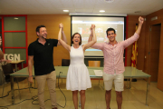 El PSC celebrant la victòria del partit a Tarragona.