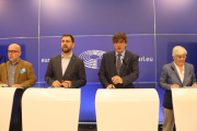 L'advocat Gonzalo Boye i els eurodiputat de Junts Toni Comín, Carles Puigdemont i Clara Ponsatí.