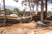 Destrosses en un càmping del Montsià per la gota freda.