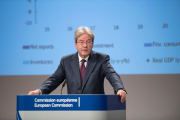 El comissari d'Economia, Paolo Gentiloni, durant la presentació de les previsions econòmiques de tardor elaborades per la Comissió Europea.