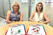 Les dues regidores amb els cartells de la festa d'aquest any.