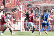 Alberto Varo acumula 450 minuts defensant la porteria grana sense haver rebut cap gol.